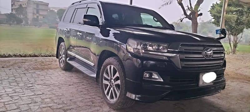 Toyota Land Cruiser 2015 orignal shape 2