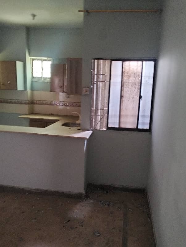 2 Bed Lounge Flat For Sale 1