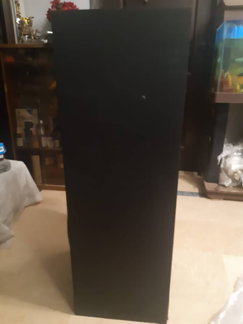 INFINITYS SPESAKERS SM 150 MODEL BLACK COLOR 15 INCH WOOFER 6