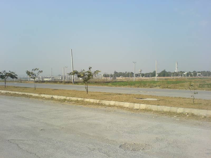 50x90 plot for Sale in F-14 CDA Sector Islamabad 0