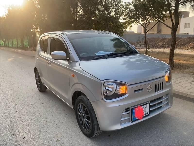 Suzuki Alto 2022 Automatic Silver 0