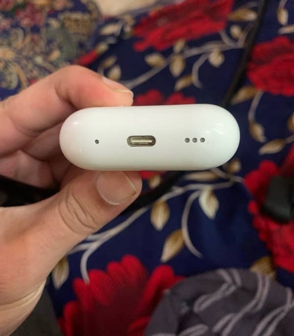 Apple Airpods for sale - Great Condition! 2