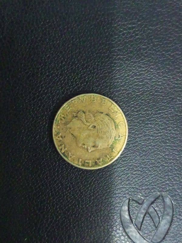 Italian Old Coin 200 LIRE 1977 0