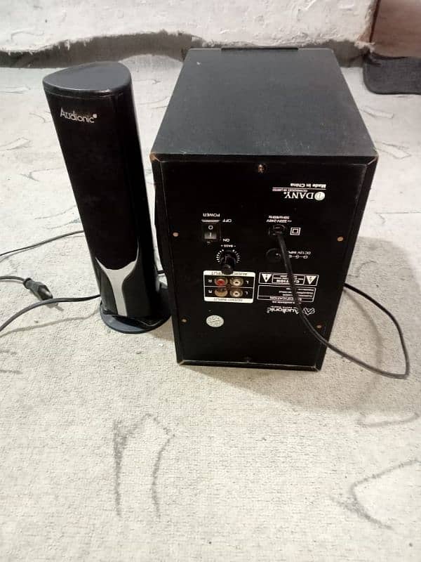 Audionic AD-7000 Woofer with One Speaker 1