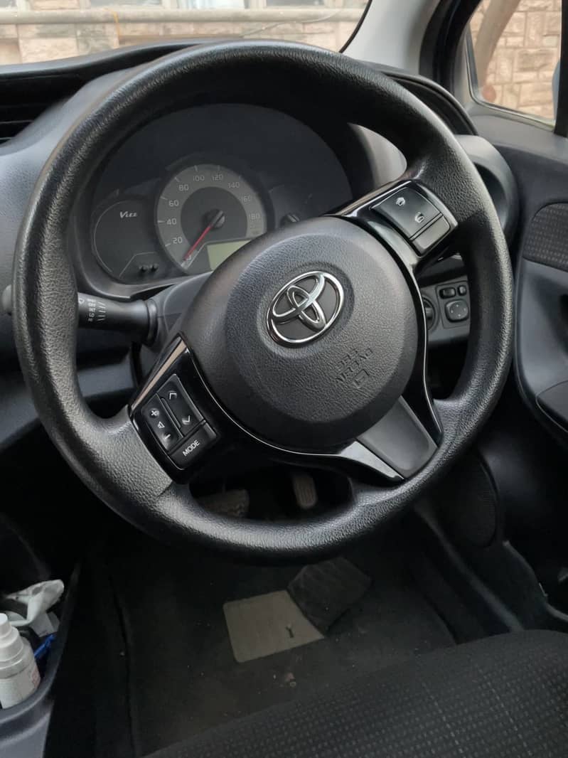 Toyota Vitz 2018 3