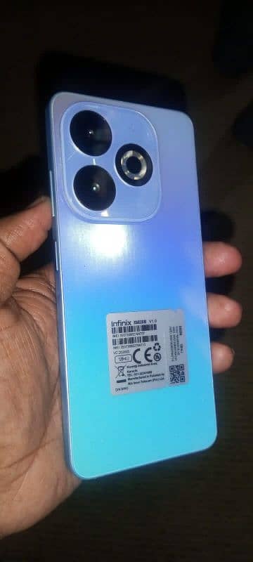 Infinix smart 8 pro 4+2gb 128gb 2