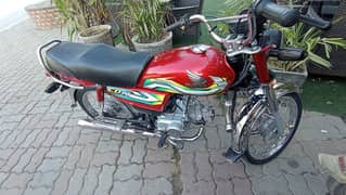 Honda cd 70  model 2023 All is ok isl num registred