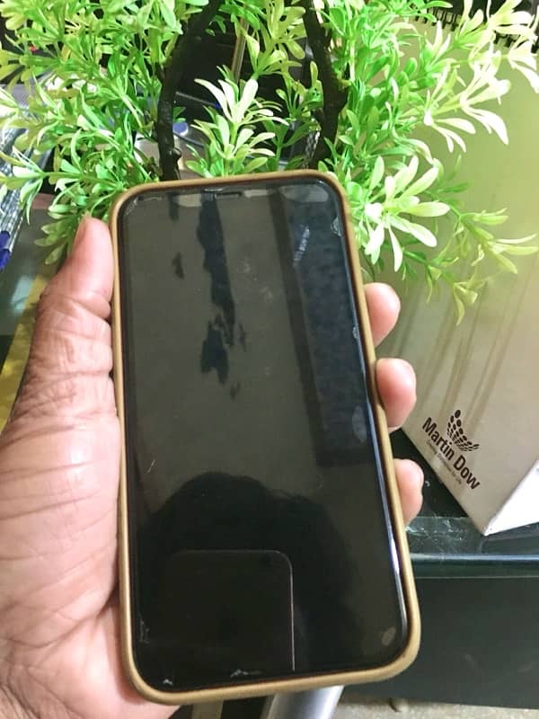 IPHONE 11 FOR SALE 3