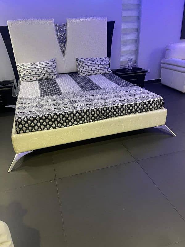 nm Furnitures Modern Bed Set 0