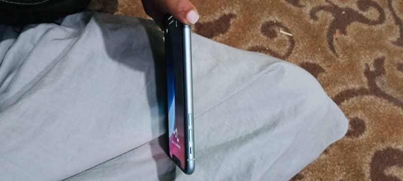 iPhone 11 non pta 4