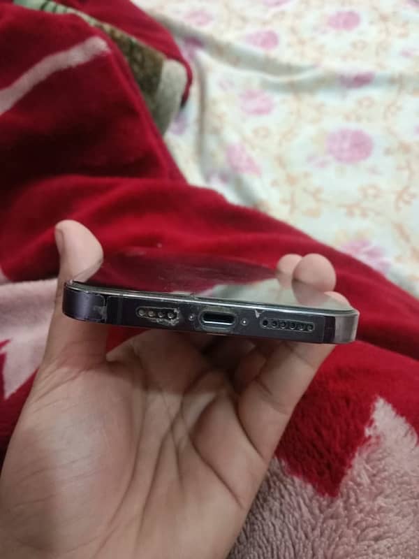 14 Pro max 128 Gb Non pta factory unlocked LLA Model 3