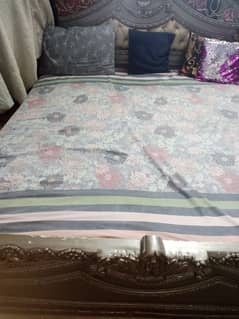 king size bed with mattres