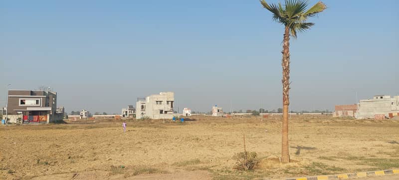 10 Marla Ready To Build Plot For Sale In Orchard Block In Paragon City Lahore Cantt 4