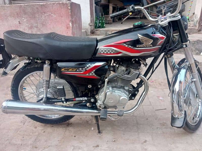 Honda 125 black color 1st hand 1