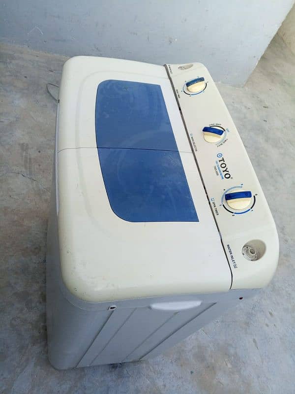 urgent Sell washing + dryer Machine TOYO Company 0