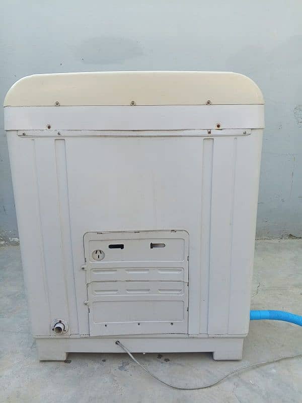 urgent Sell washing + dryer Machine TOYO Company 6