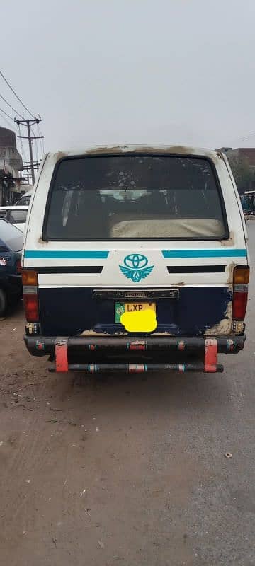 Toyota Hiace 1