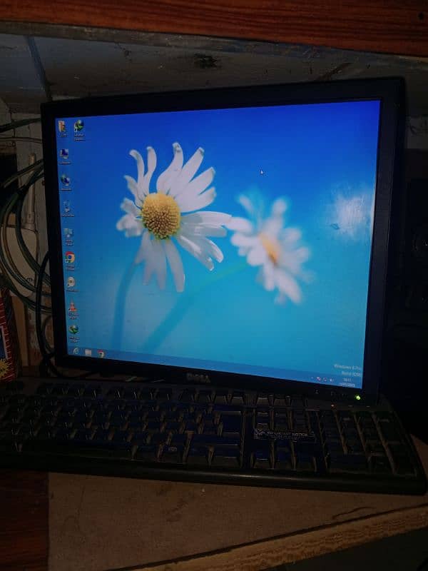 contect me03444337830 computer for sale 500gb hard drive ha 4GB ram ha 4