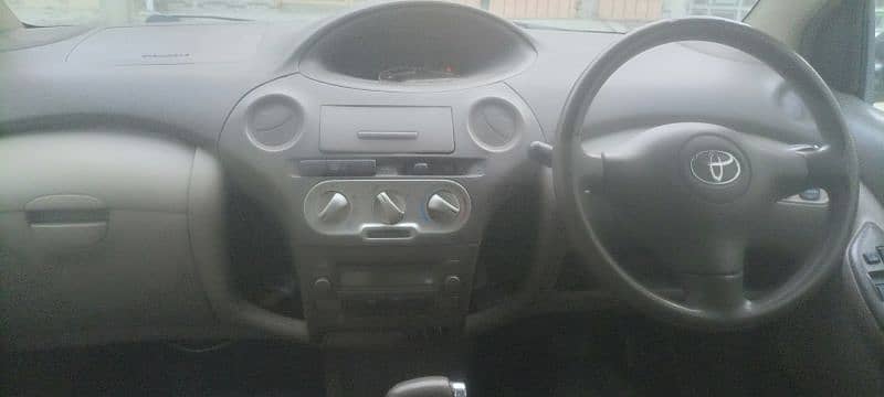 Toyota Platz 2003 9