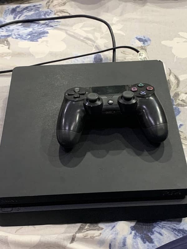 ps 4 slim 0