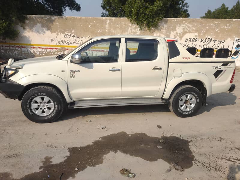 Toyota Hilux 2010 10