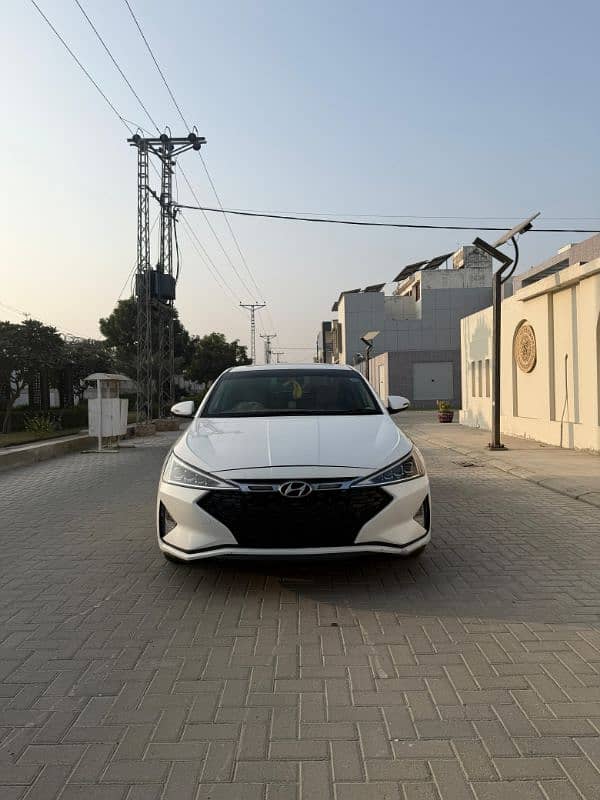 Hyundai Elantra 2021 1