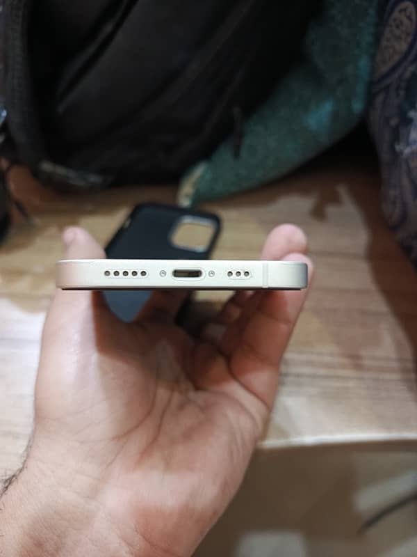 iPhone 12 FU Non PTA 100 Health 3