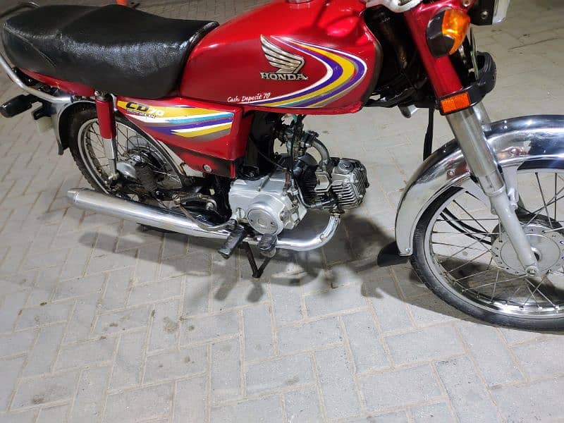 Honda CD70 7