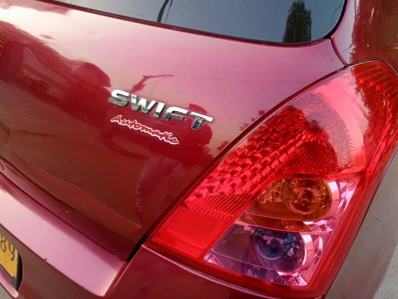 Suzuki Swift 2012 dlx automatic full original condtion 9