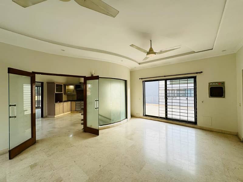 1 Kanal upper portion available for rent in dha phase 4 4