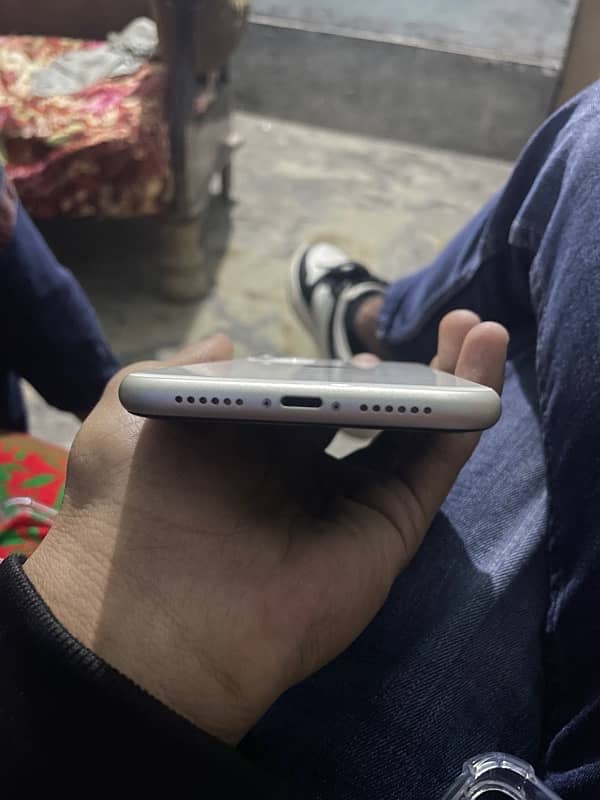 iPhone 11 non pta 2month sim time 2