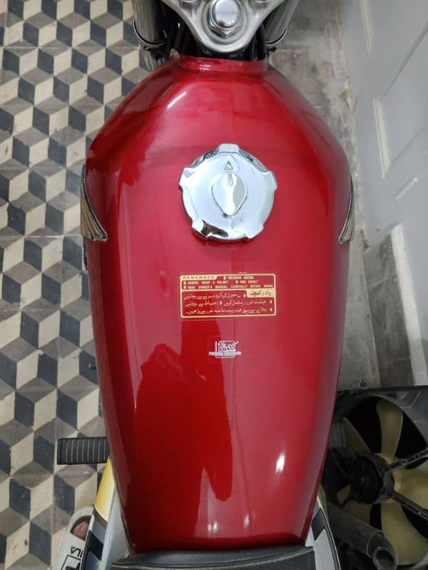 Honda 125 Special Edition (Brand New) Red color 3