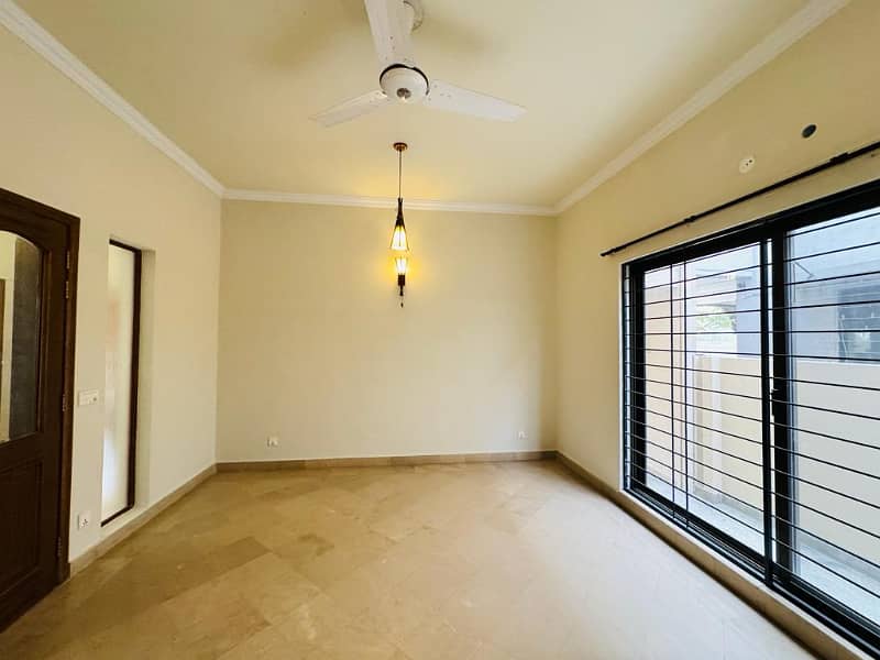 1 Kanal upper portion available for rent in dha phase 4 6