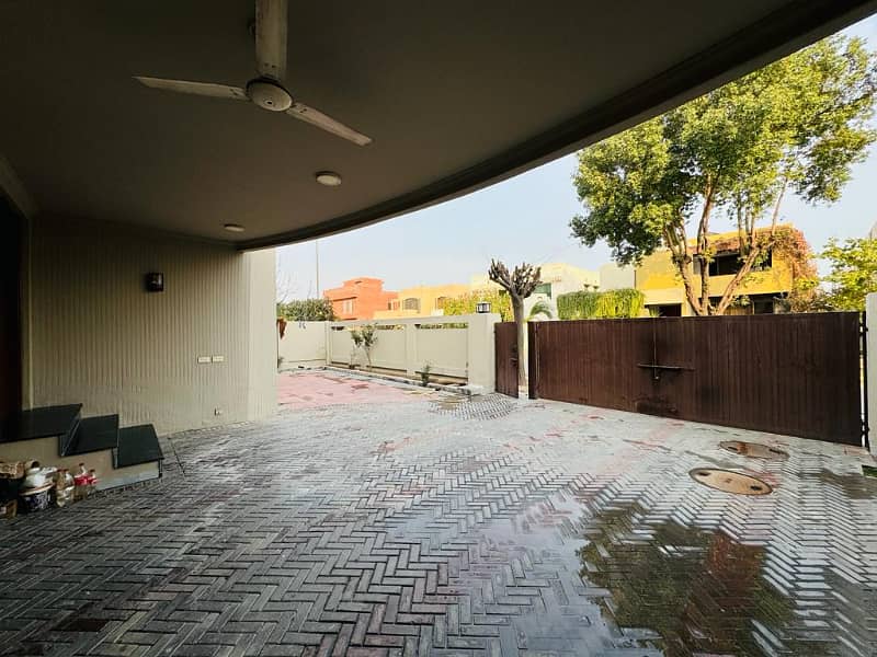 1 Kanal upper portion available for rent in dha phase 4 7