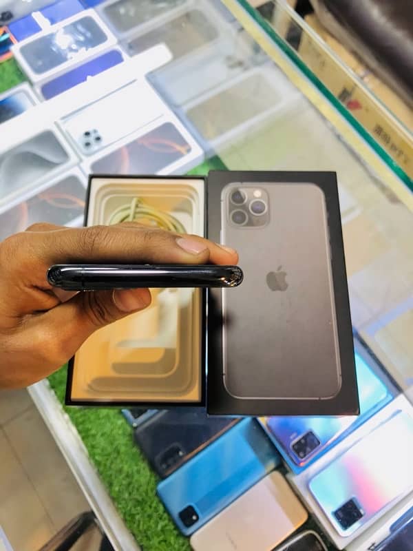 iPhone 11 Pro 64gb pta approved 5