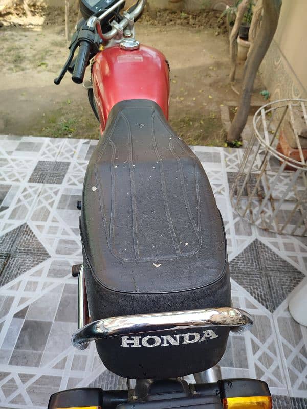 honda cd 70 red colour 1