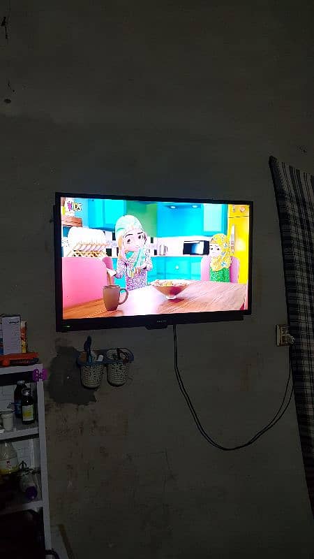 Samsung 32 inch LCD tv 3