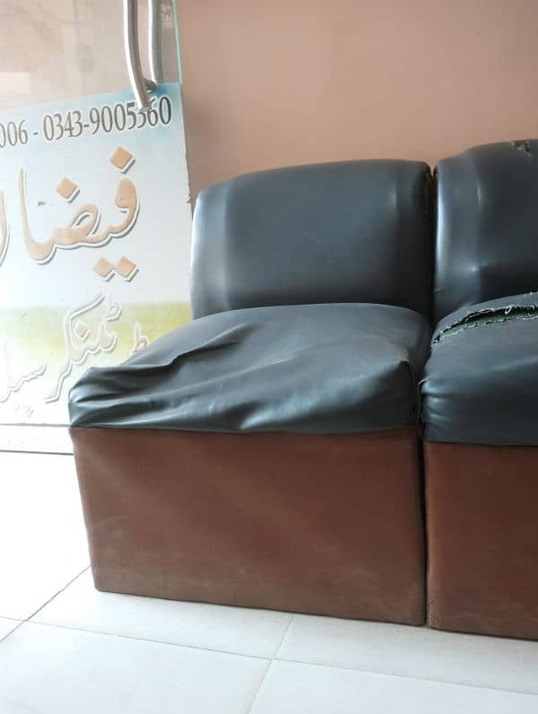 Single Sofa Seater 4