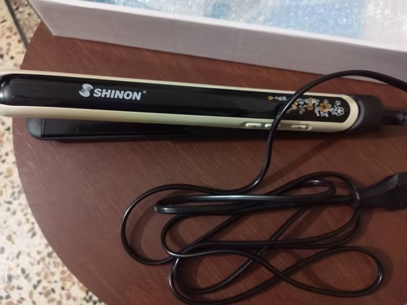 Straightening iron 1