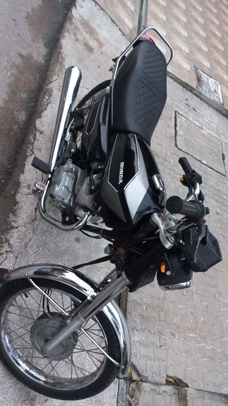 Honda 125 Black, 2014 model (on spot Transfer) 6