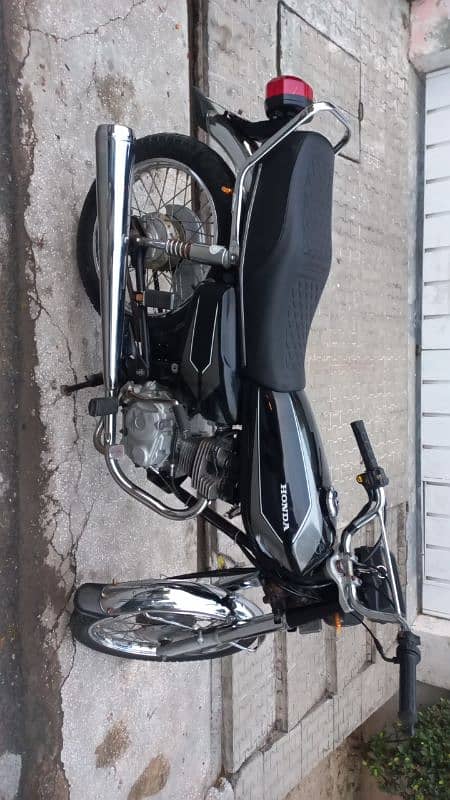 Honda 125 Black, 2014 model (on spot Transfer) 9