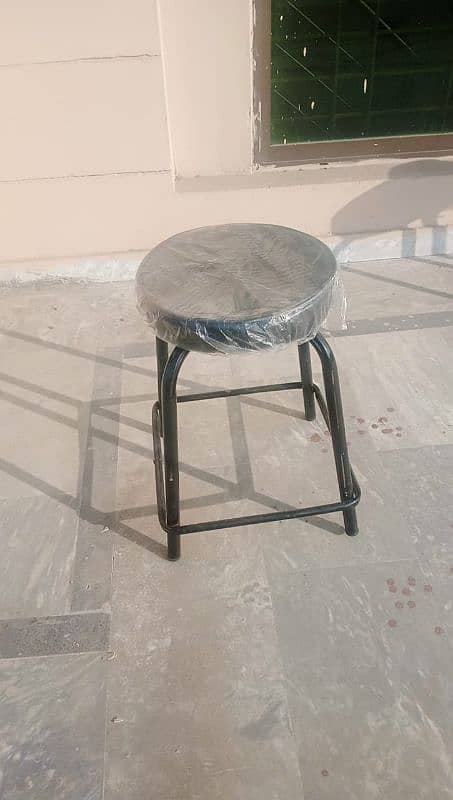 45 Pcs Stools pr Pcs RS 1500 0