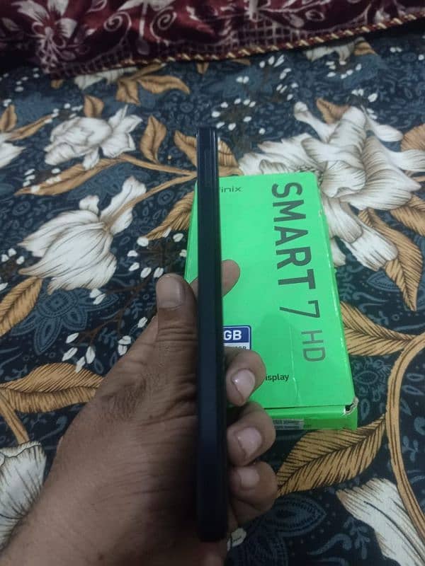 infinix Smart 7 4+2 64 tanu by 10/03226067988 3