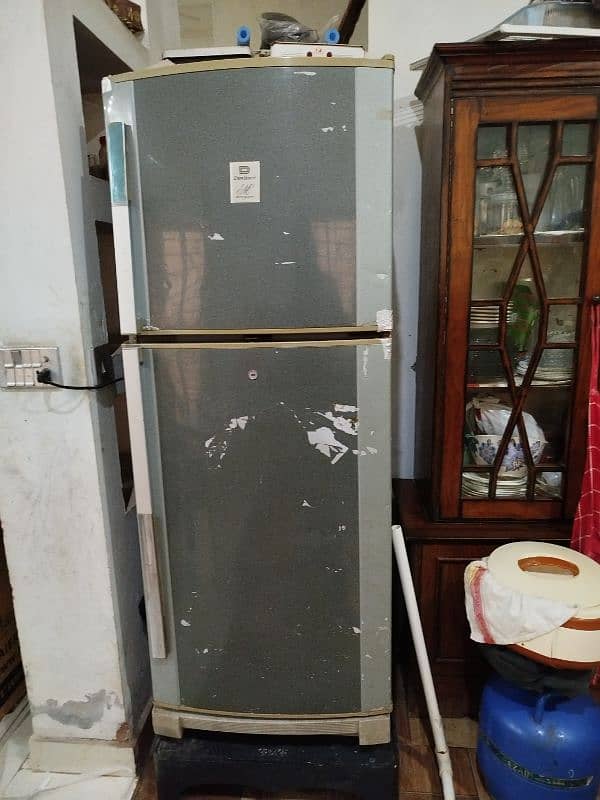 Dawlance Refrigerator For Sale in Working Condition 0