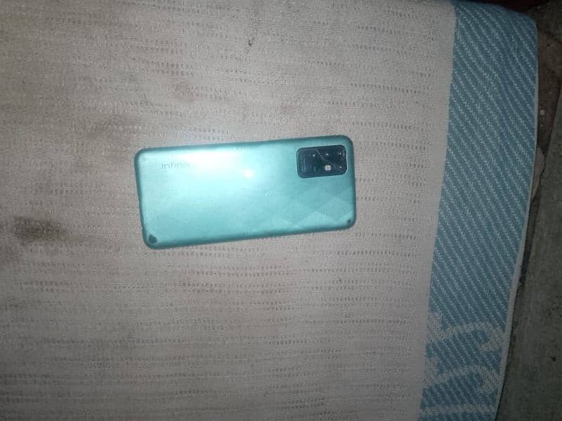 Infinix note 8i . 6/128 ma ha 1