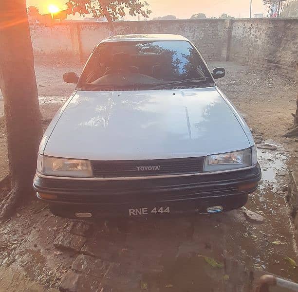 Toyota Corolla 1990 3