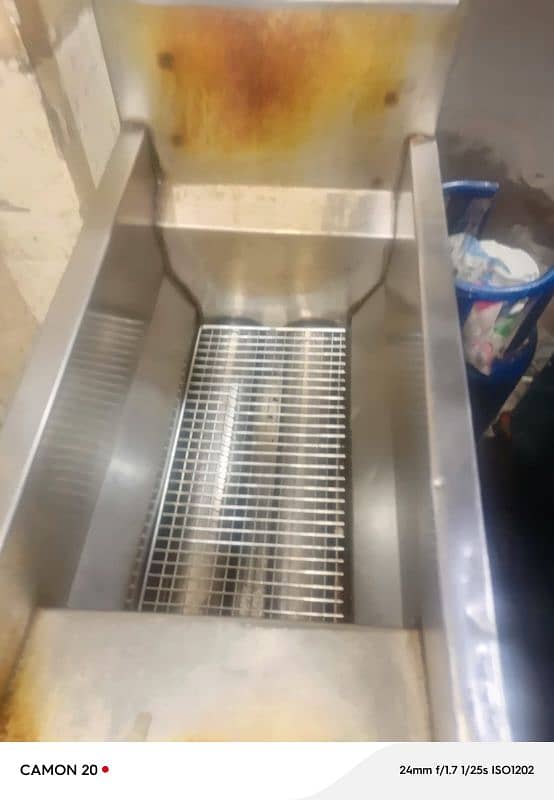 automatic fryer 16 litr contact 0/3/2/1/7/0/6/1/0/3/4 3