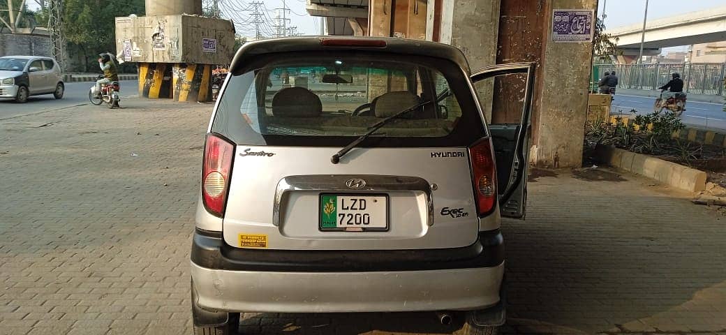 Hyundai Santro Exective 2004 5