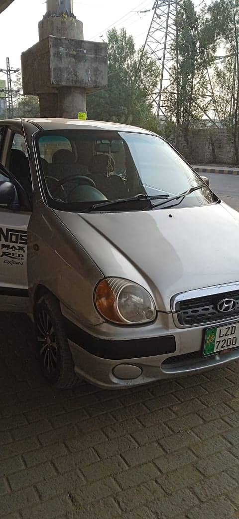 Hyundai Santro Exective 2004 9