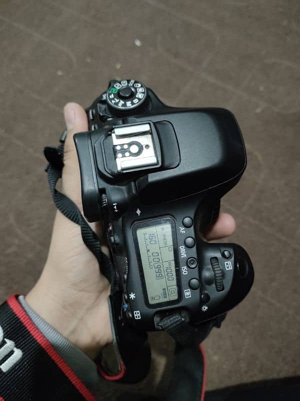 Canon 80D With EF-S 18-135 IS Nano USM Lens 1